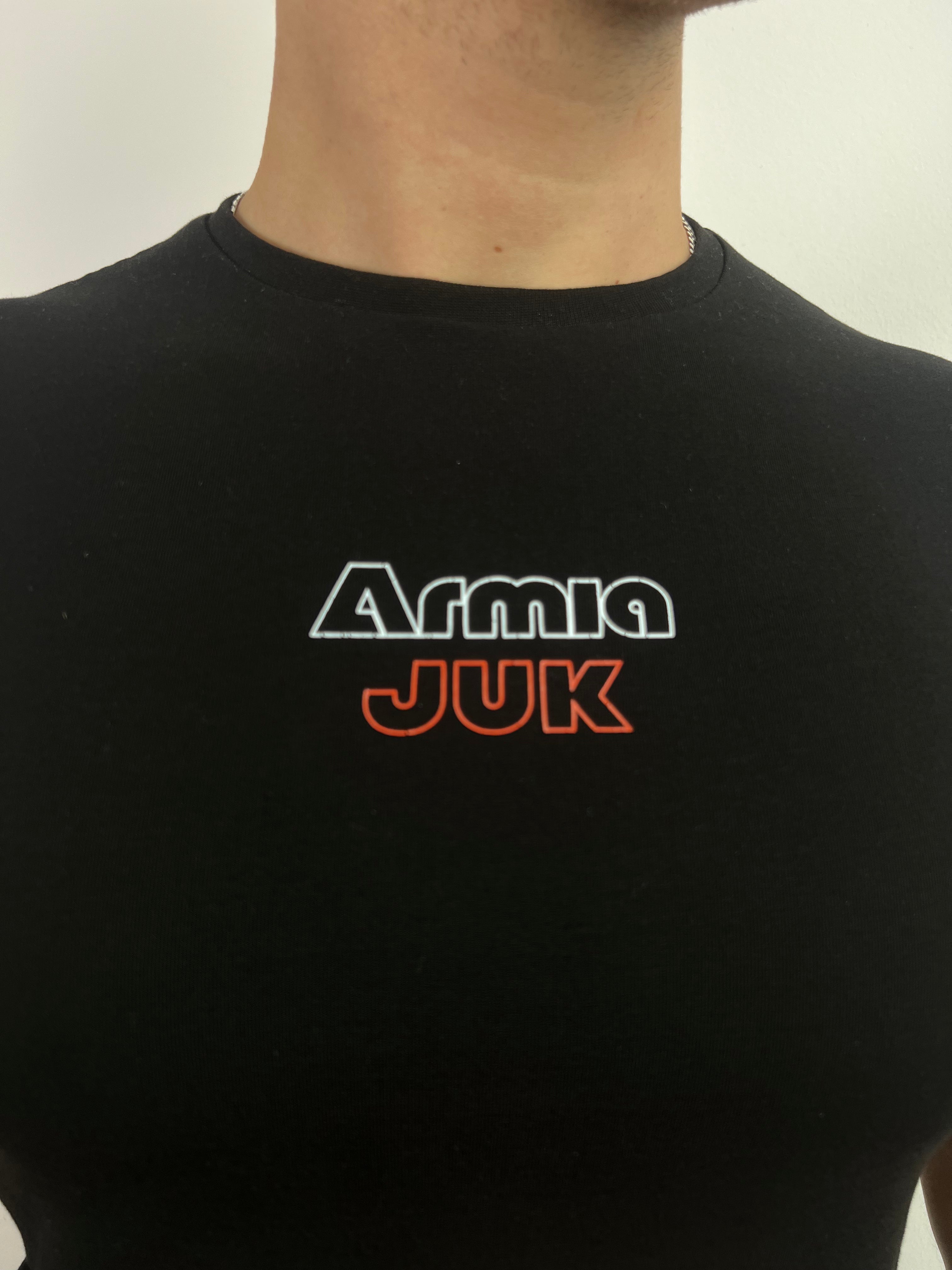 KOSZULKA SLIM CZARNA STANDARD ARMIAJUK